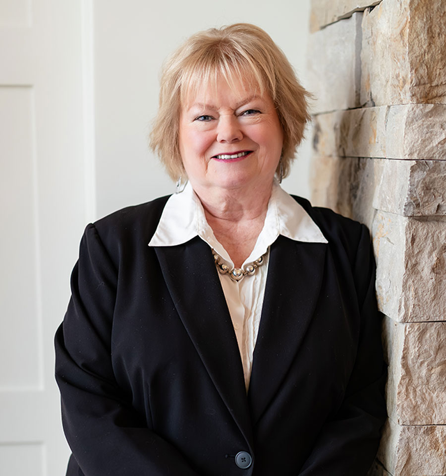 Mava-Leighty-Realtor-Vicki-Lee-Green-Realtors-Glenwood-Springs-Colorado